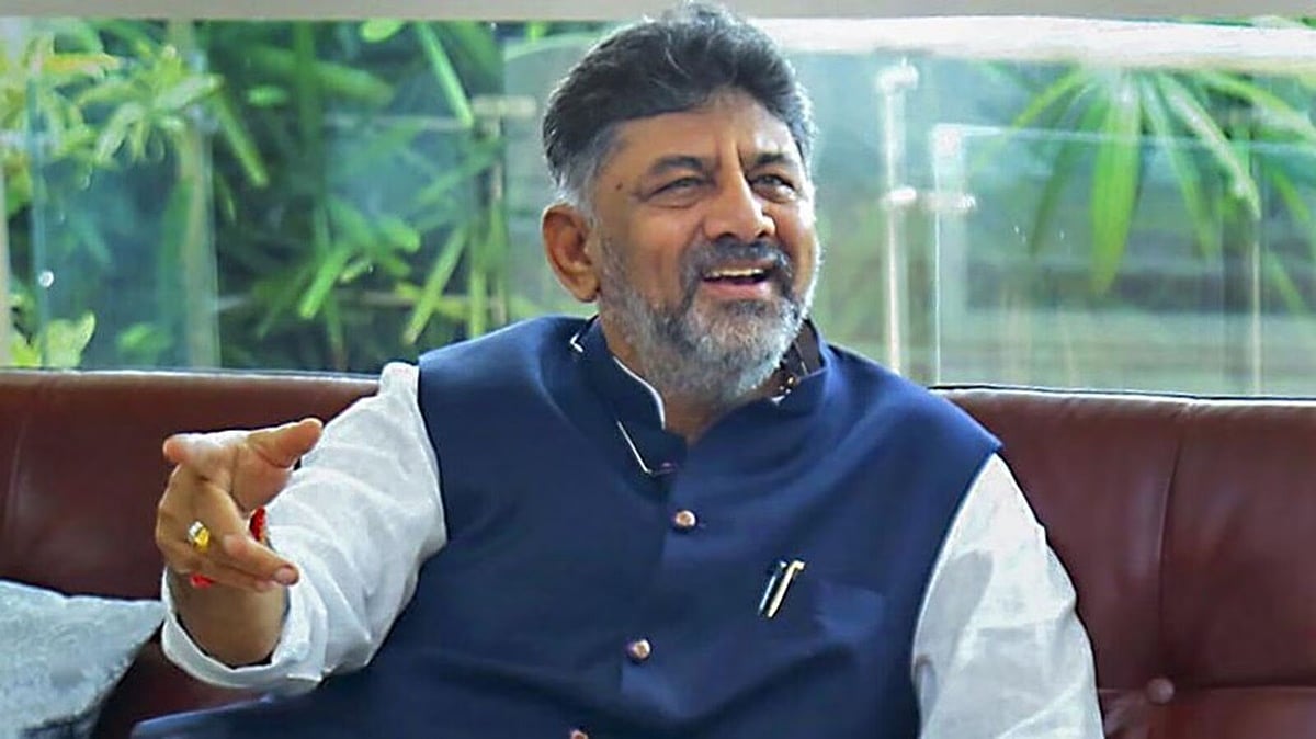 ರಸ್ತೆ ಗುಂಡಿ ಮುಚ್ಚಲು ಬಿಬಿಎಂಪಿ ಕಮಿಷನರ್ ಗೆ 15 ದಿನಗಳ ಗಡುವು!